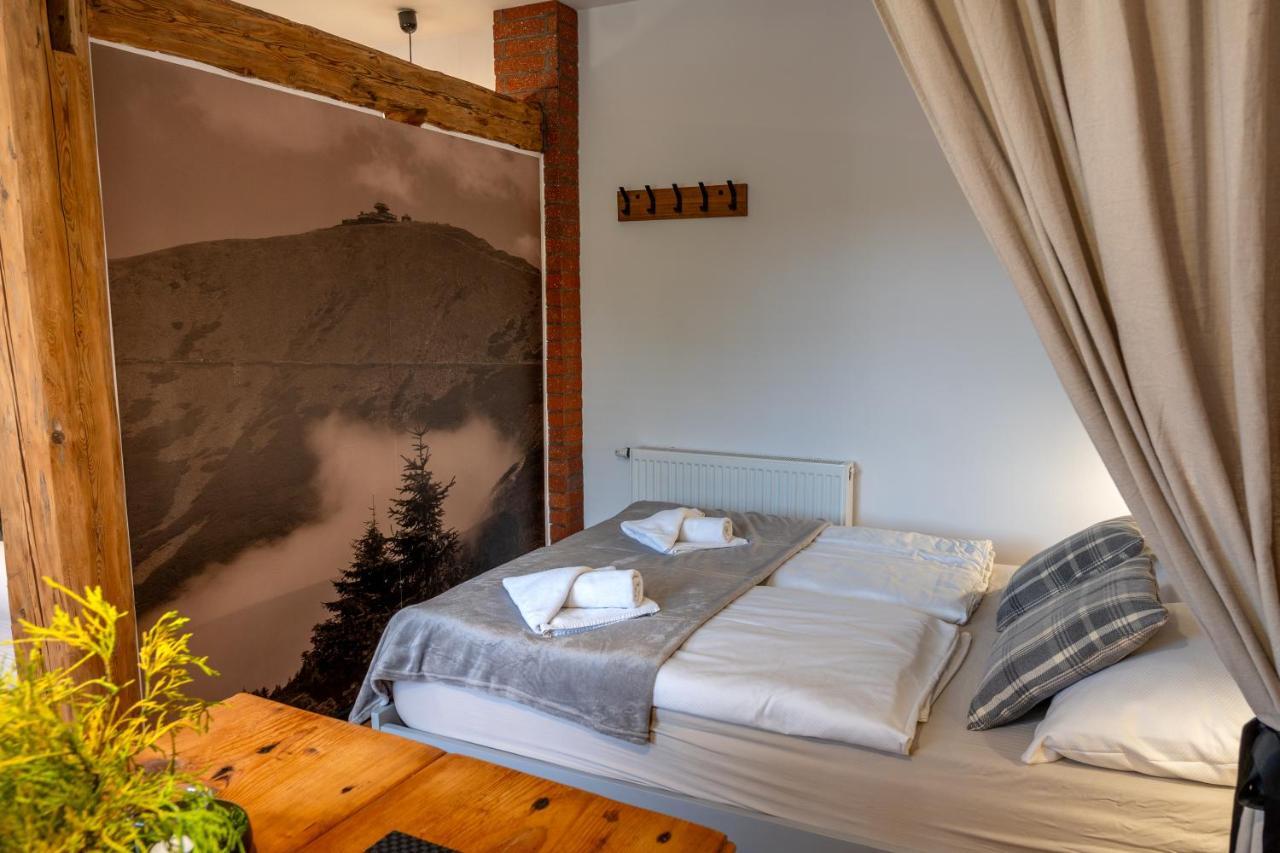 Apartamenty Sudeckie Nad Zalewem IV Sosnówka المظهر الخارجي الصورة